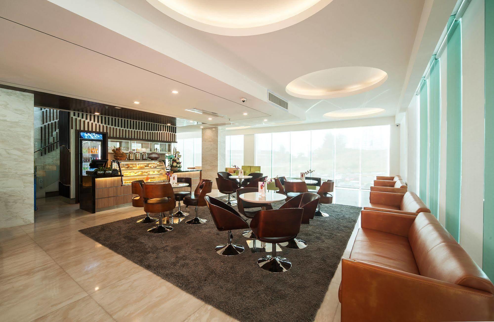 Promenade Hotel Bintulu Eksteriør billede